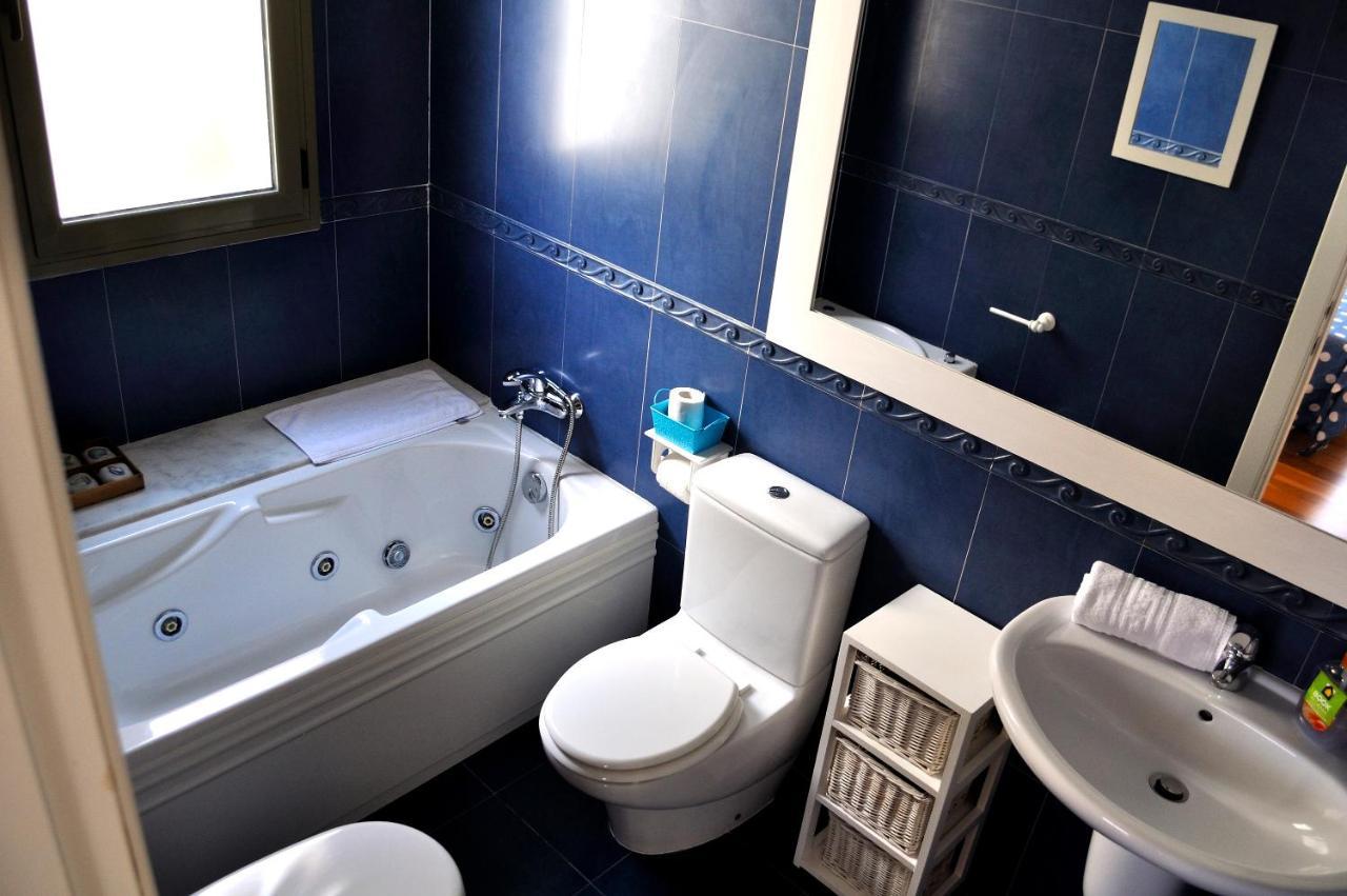 Appartement El Forti, 2 Dormitorios, Centro, By Bookindenia